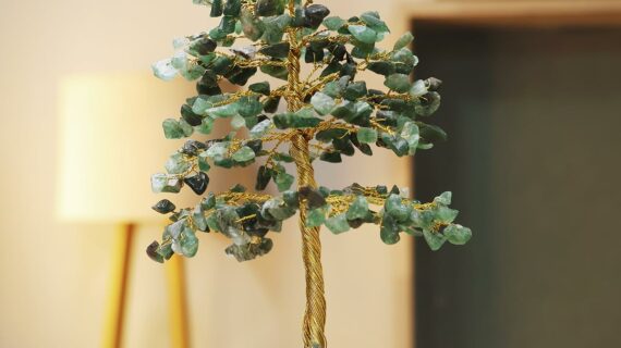 Green Jade Chips Tree 300 Beads, Golden Wired