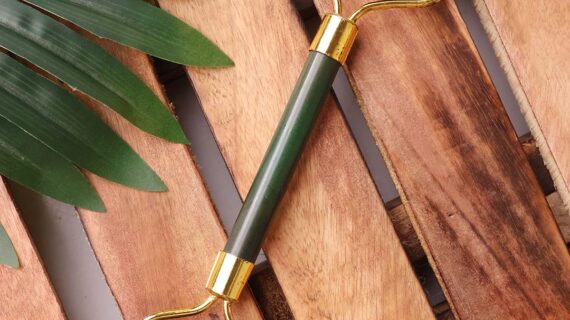 Green Jade Face Massage Roller