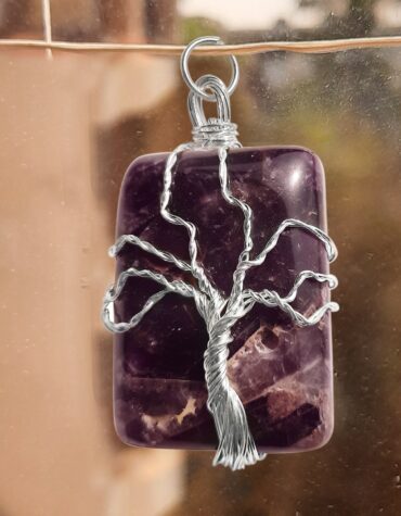 Reiki Crystal Products Natural Wire Wrapped Crystal Stone Pendant Amethyst Stone Pendant for Women & Men Reiki Healing Stone Pendant