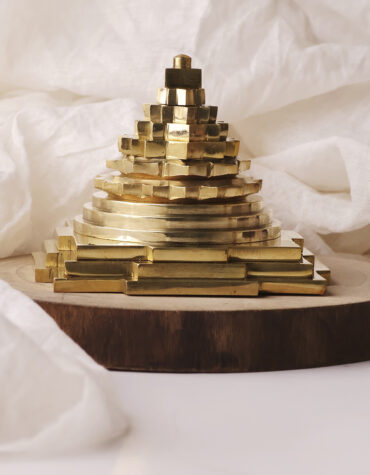 meru-shree-yantra-brass