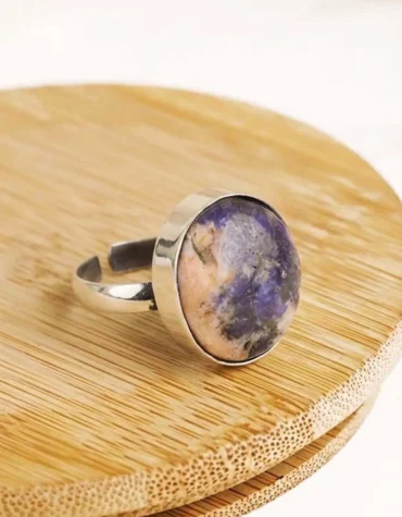 sodalite oval shape stone finger ring