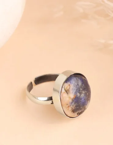 sodalite oval shape stone finger ring