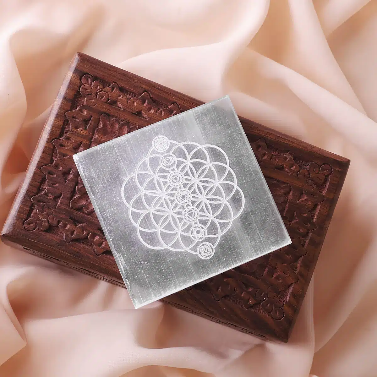 selenite-plate-7-chakra-square-shape (7)