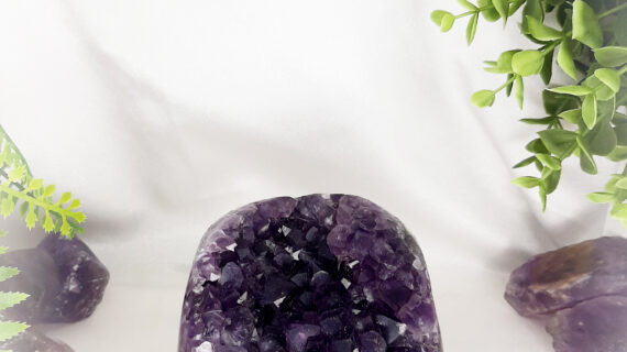 Amethyst Standing Geode / Raw Cluster- 1011 Grams
