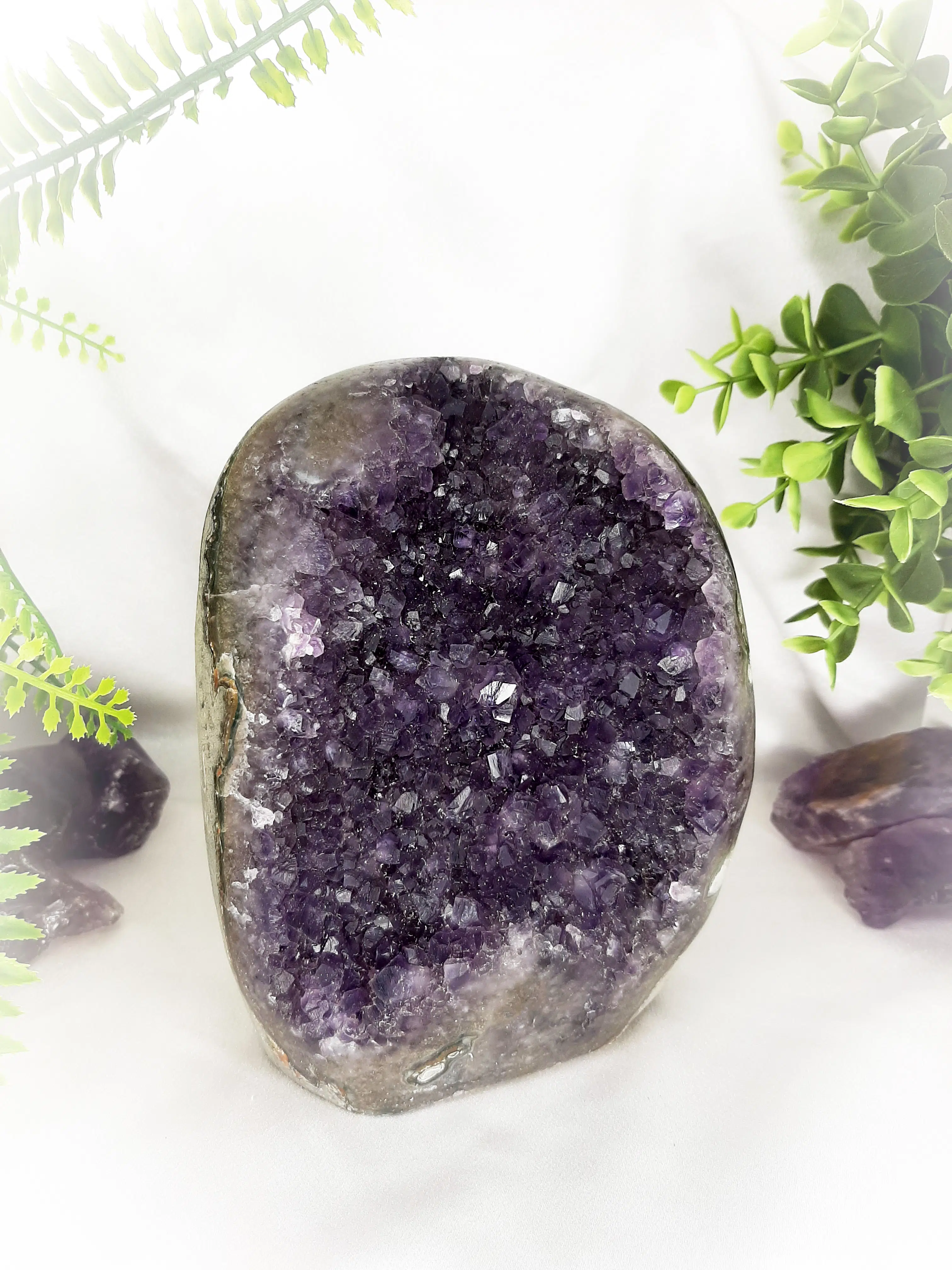 Amethyst Standing Geode - 2379 Grams-Shubhanjali