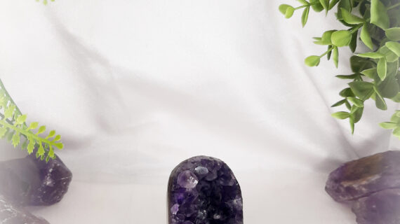Amethyst Standing Geode/ Raw Cluster – 252 Grams