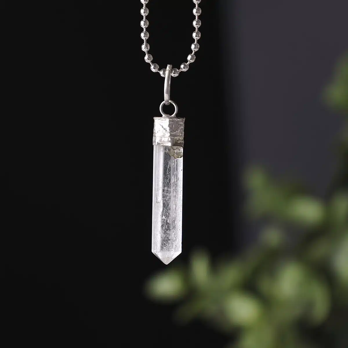 clear-quartz-pencil-pendant (3)