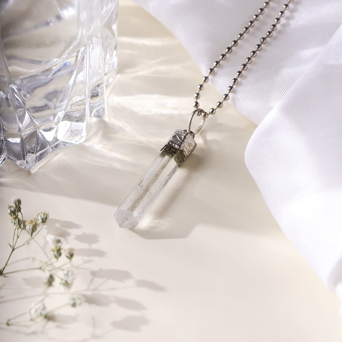 clear-quartz-pencil-pendant (8)