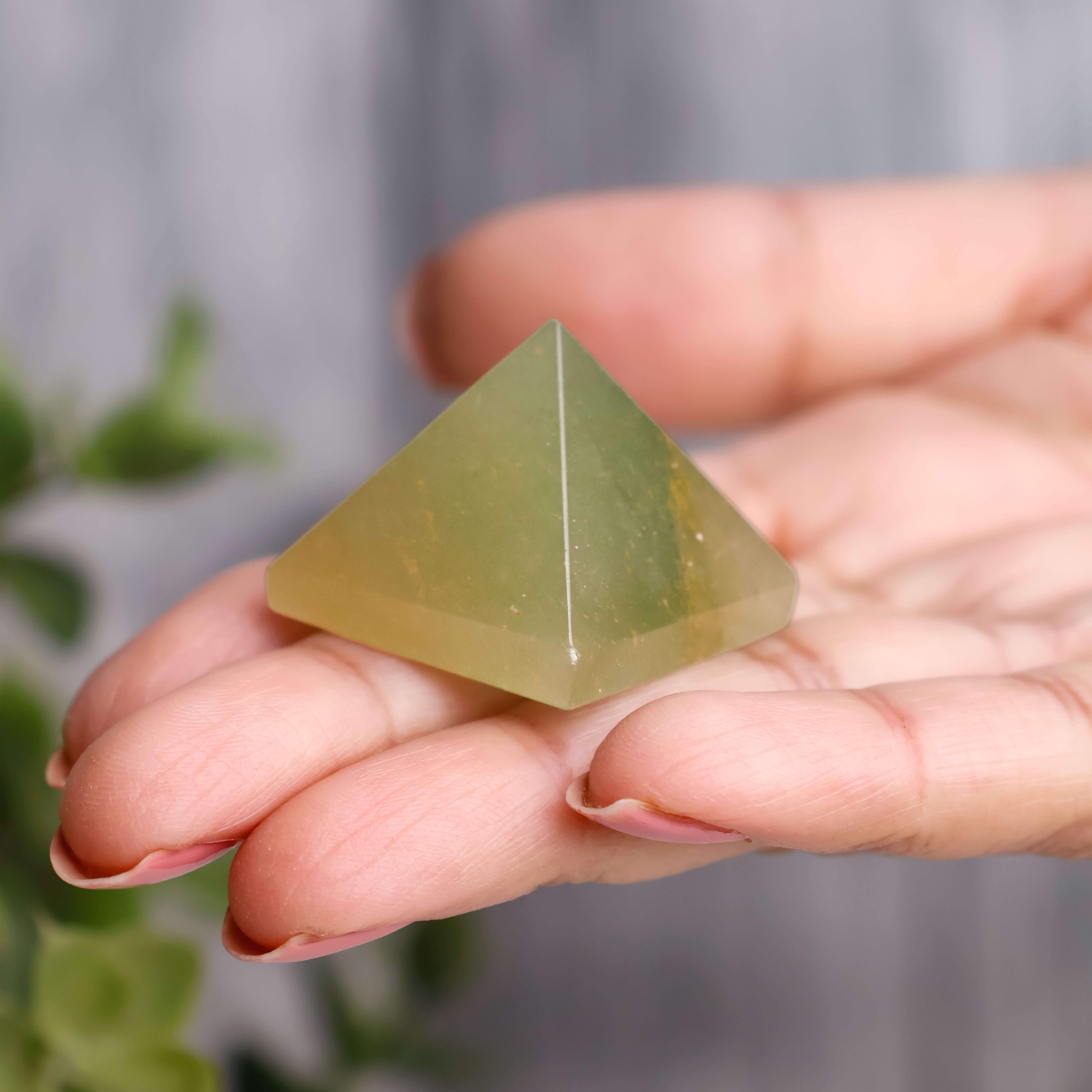 Green Aventurine Pyramid-Shubhanjali Store (1) green aventurine pyramid