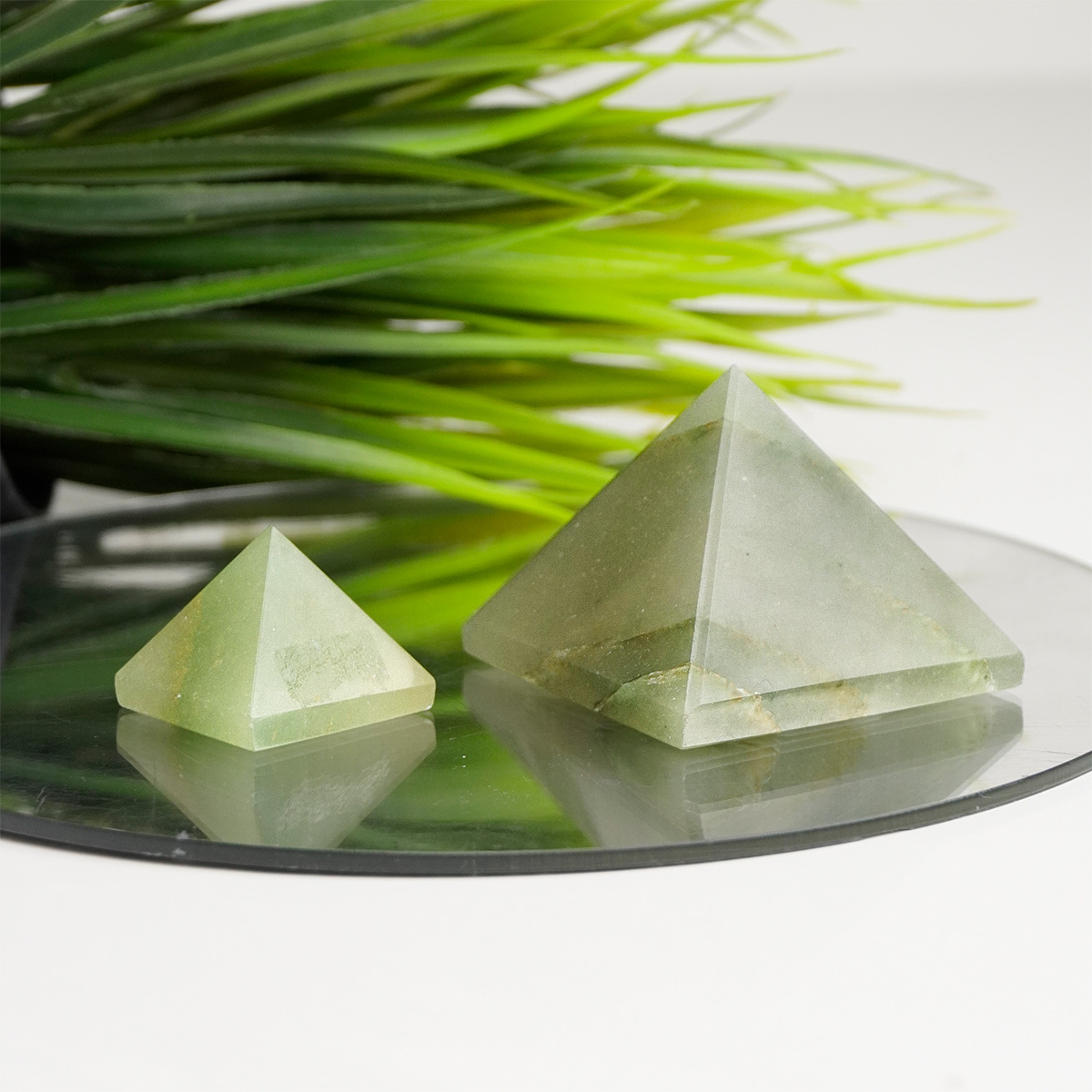 Green Aventurine Pyramid-Shubhanjali Store (7) green aventurine pyramid