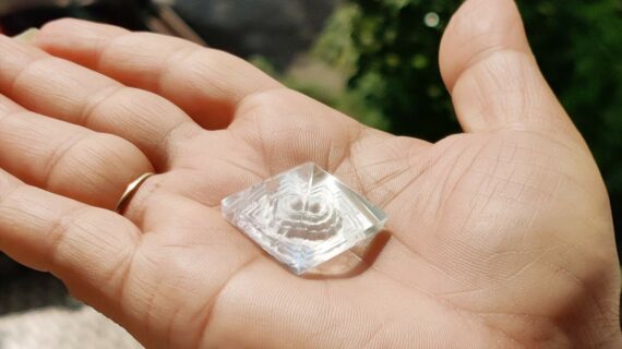 Sphatik Shree Yantra Small Pyramid