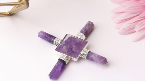 Amethyst Pyramid Generator