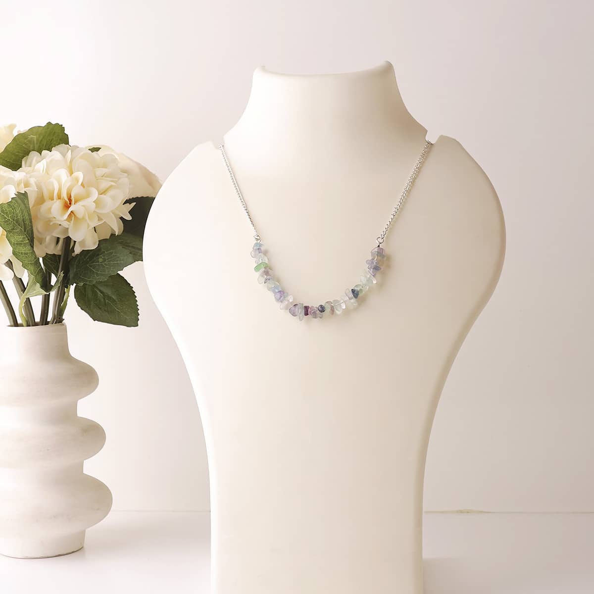 multi-fluorite-chips-choker-necklace (1)