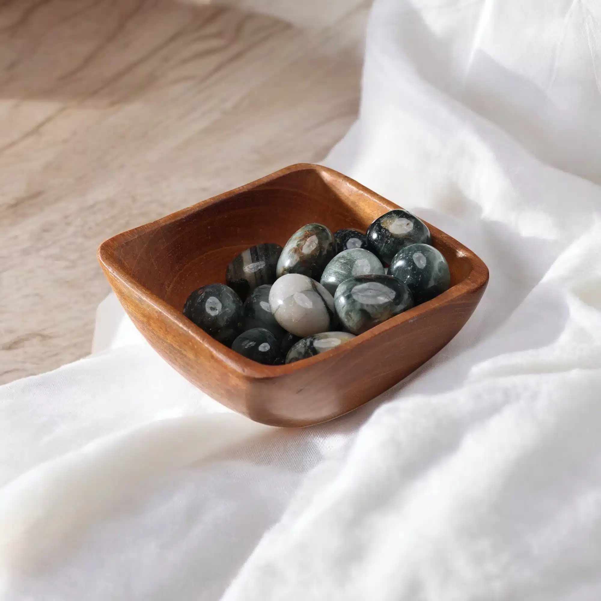 Cats-Eye-Tumble-Stone-Shubhanjali-2-Photoroom