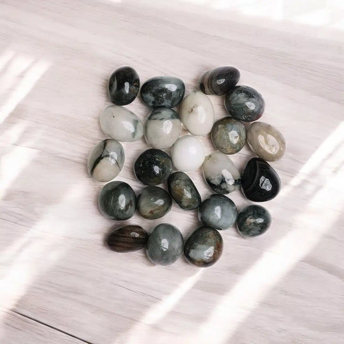 Cats-Eye-Tumble-Stone-Shubhanjali-3-Photoroom