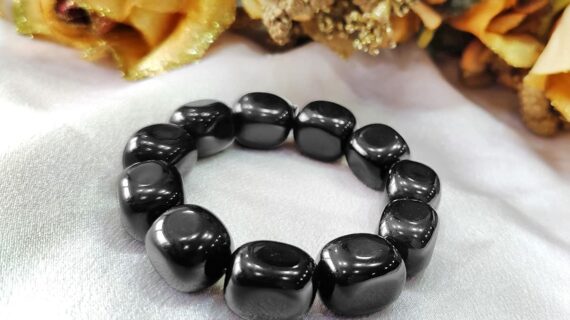 Black Onyx Tumble Bracelet