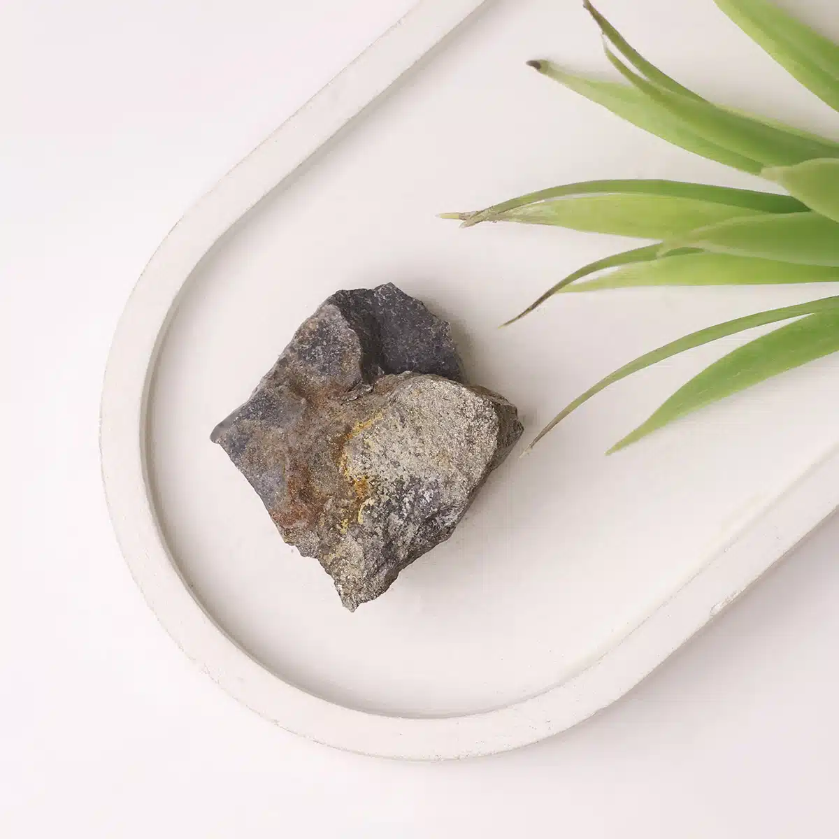 iolite-raw-stone (7)