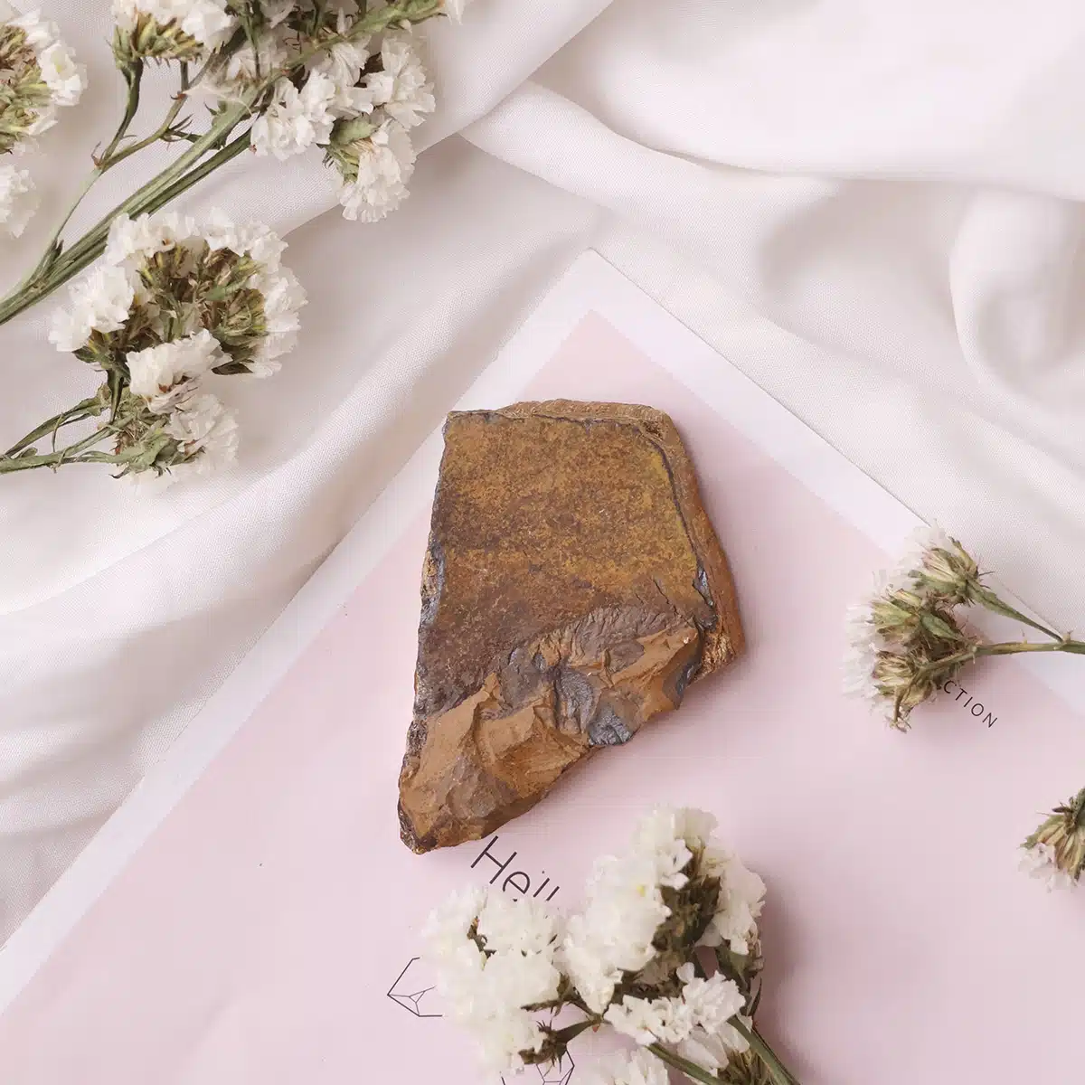 premium-blue-tiger-eye-raw-stone (3)