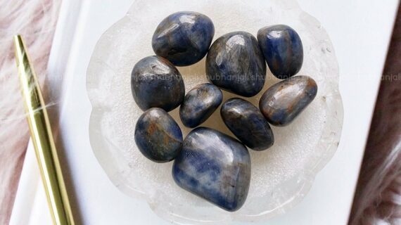 Blue Sapphire / Neelam Tumble Stones