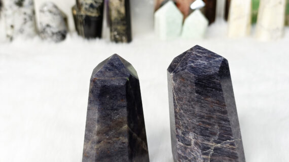 Iolite Free Form Points