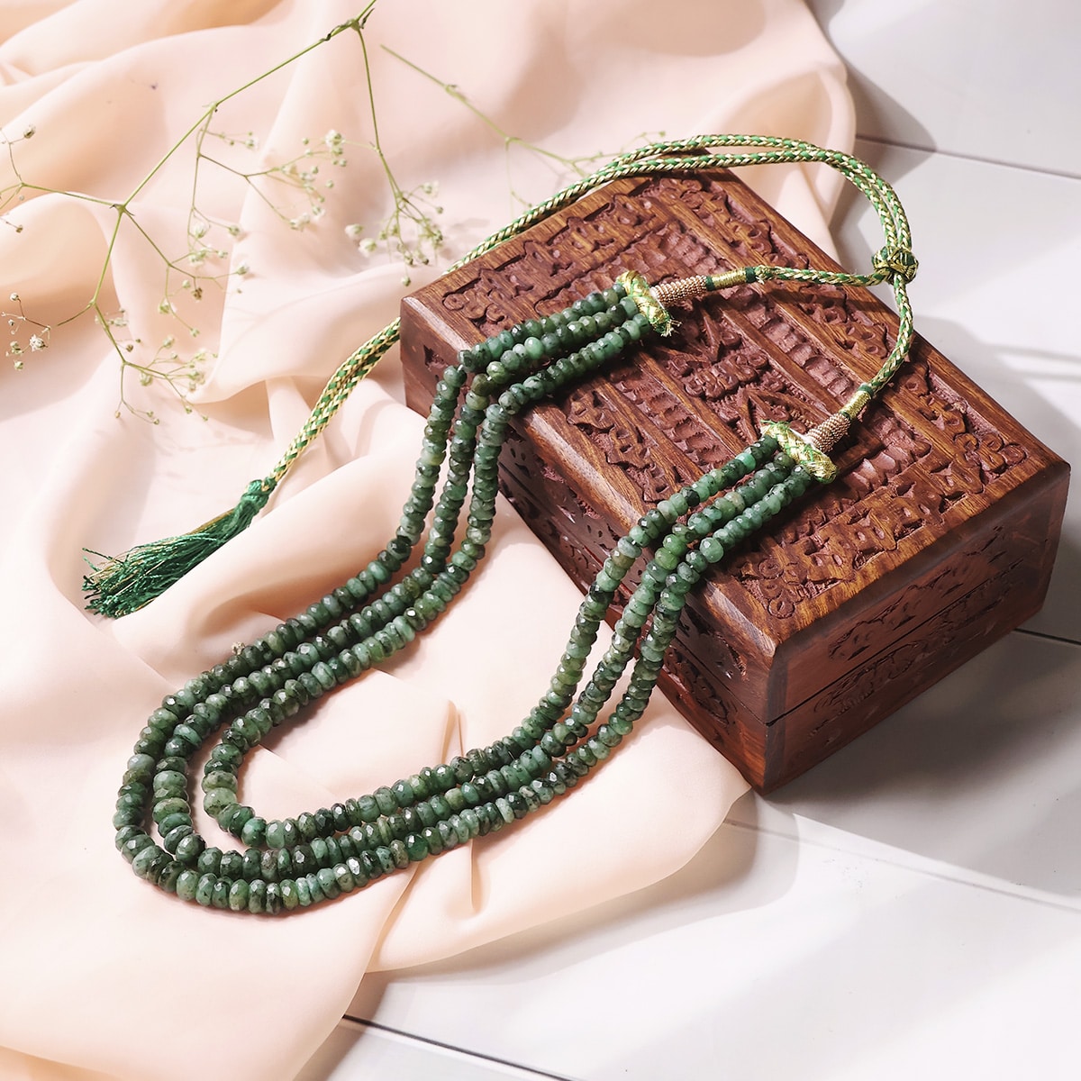 emerald-bati-faceted-beads-3-layer-necklace (5)