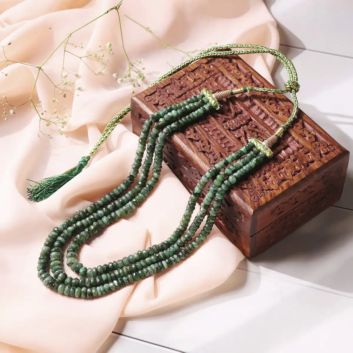 emerald-bati-faceted-beads-3-layer-necklace (5)