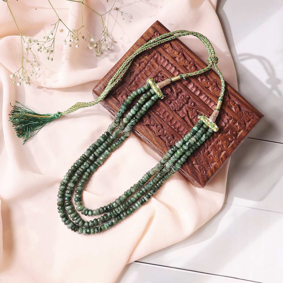 emerald-bati-faceted-beads-3-layer-necklace (6)