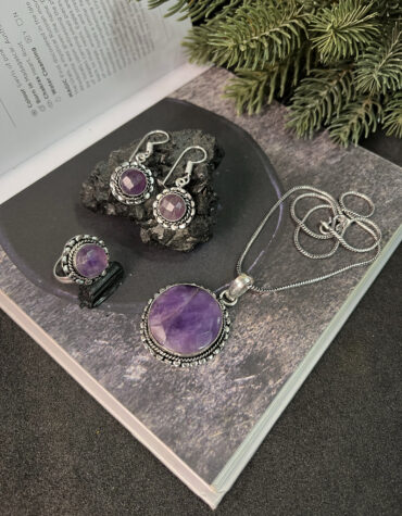 Amethyst Crystal jewellery set: earings, pendant, necklace, rings