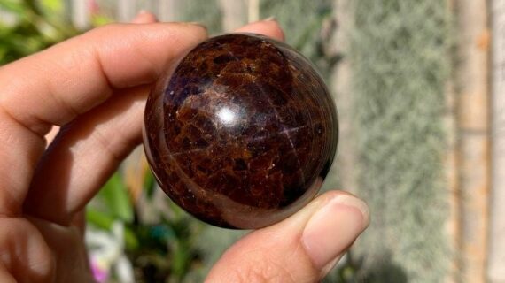 Star Garnet Sphere/Ball, Polished
