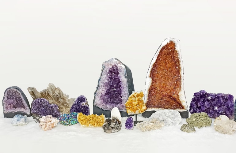 5 Facts to Know about Healing Crystals and Natural Gem Stones