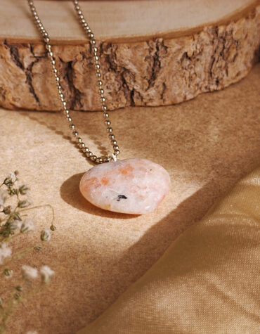 sunstone heart pendant