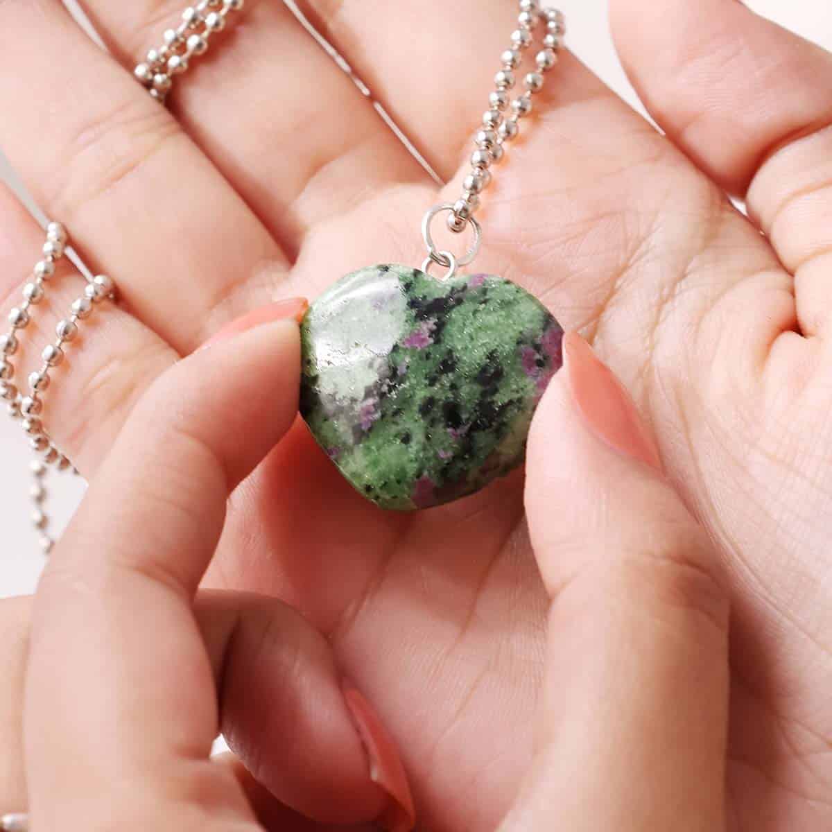 ruby-zoisite-mini-heart-pendant (7)