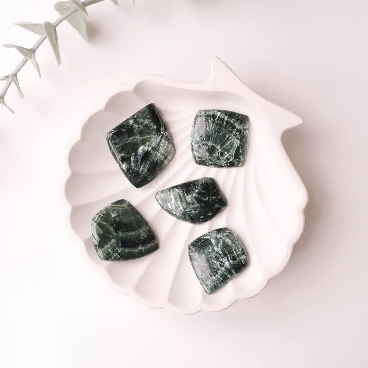 seraphinite-cabochon (1)