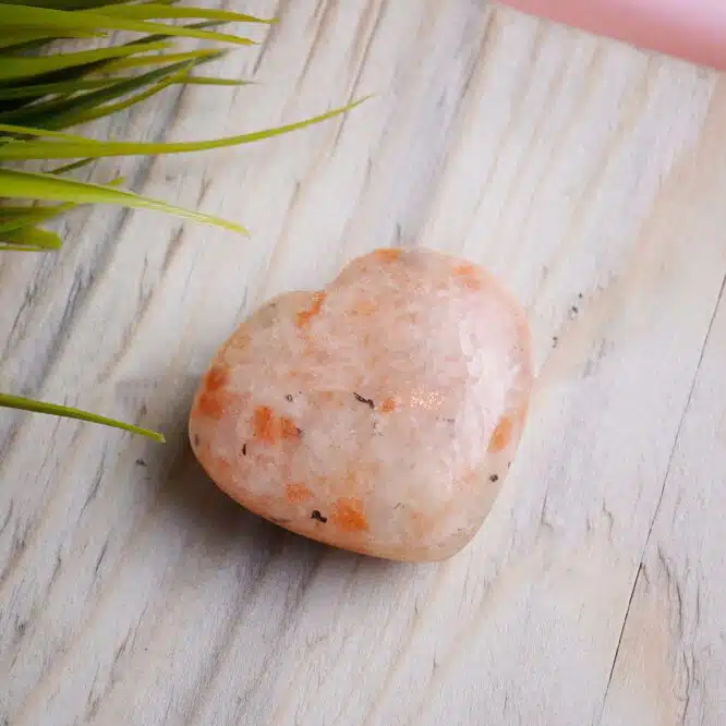 Shubhanjali-Sunstone-Heart-1-1-666x666