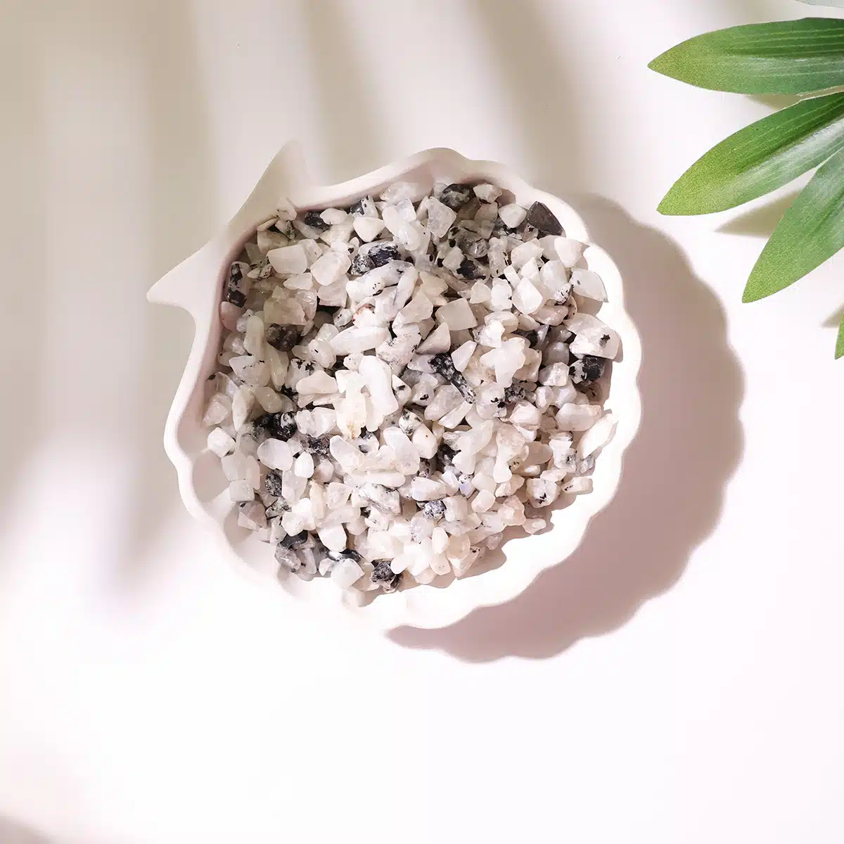 rainbow-moonstone-chips-stone (3)