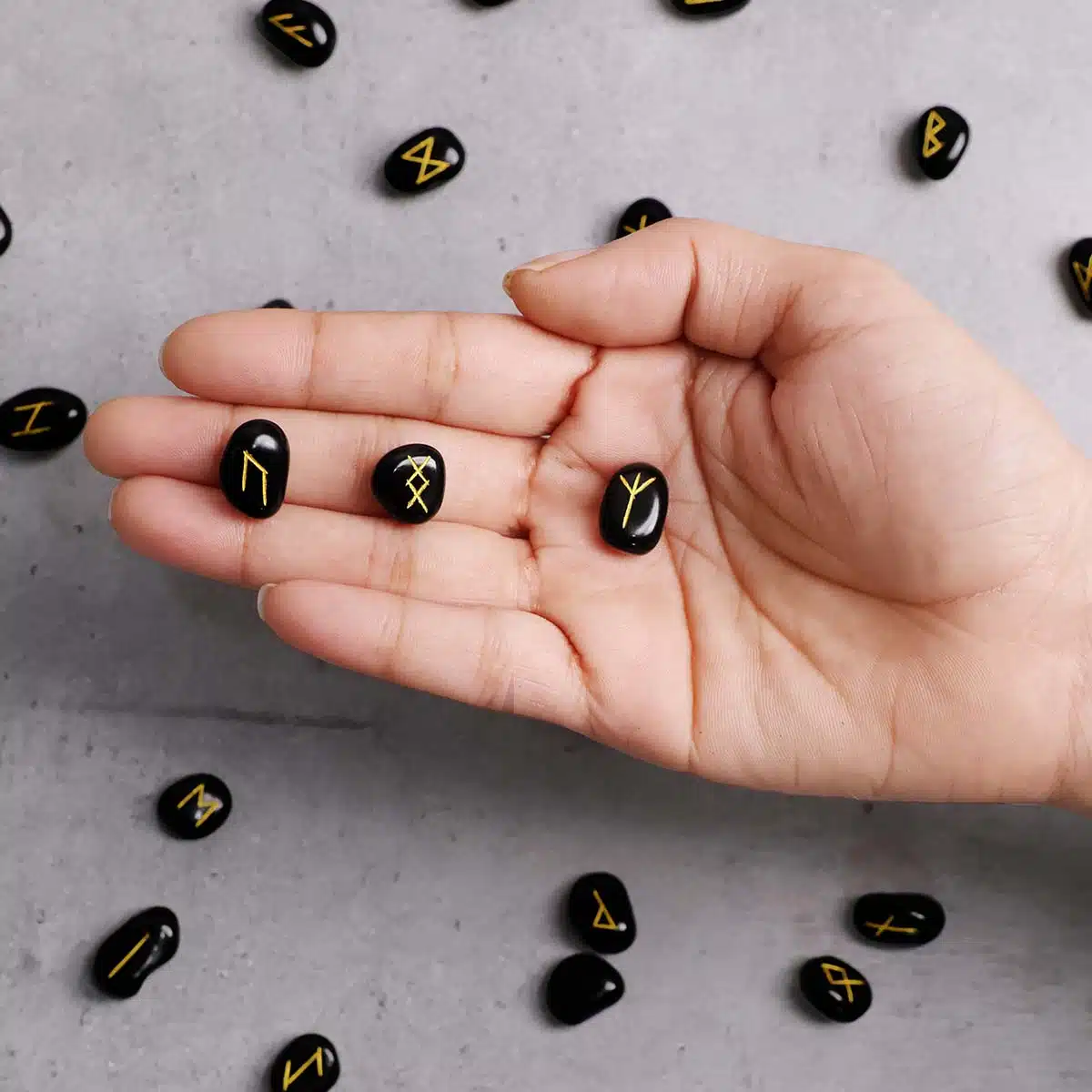 Shubhanjali-Black Obsidian Runes Set_1 Black Obsidian Crystal Runes Set