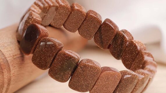 Goldstone Oval Faceted Bracelet ( Man-Made )