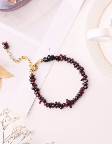 garnet chips chain bracelet