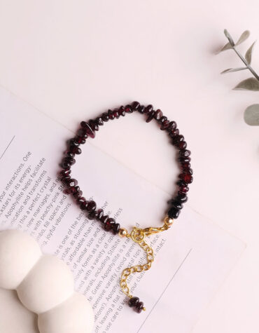 garnet chips chain bracelet