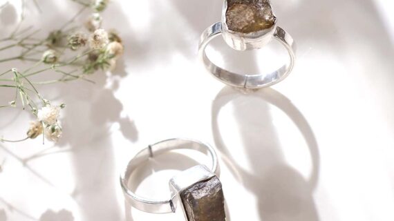 Labradorite Raw Stone Ring