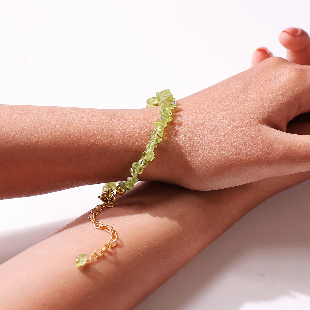 peridot chips chain bracelet -Shubhanjali Store (1) peridot chips chain bracelet ( synthetic )