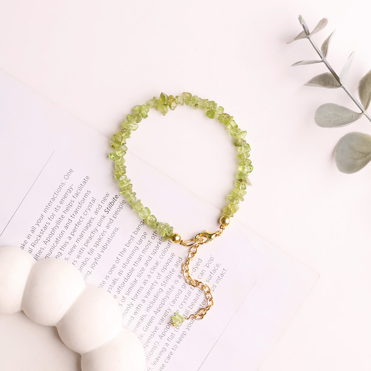 Peridot Chips Chain Bracelet ( Synthetic )