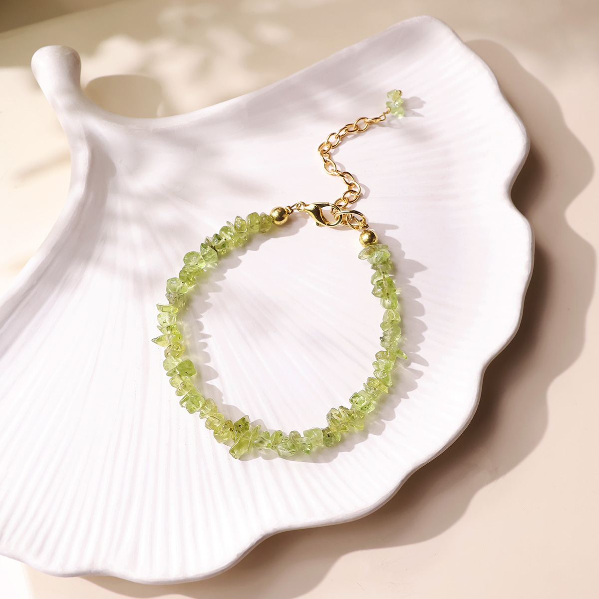 peridot chips chain bracelet -Shubhanjali Store (7) peridot chips chain bracelet ( synthetic )