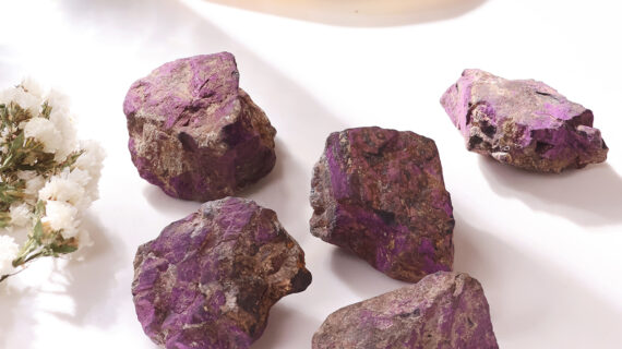 Purpurite Raw Stone