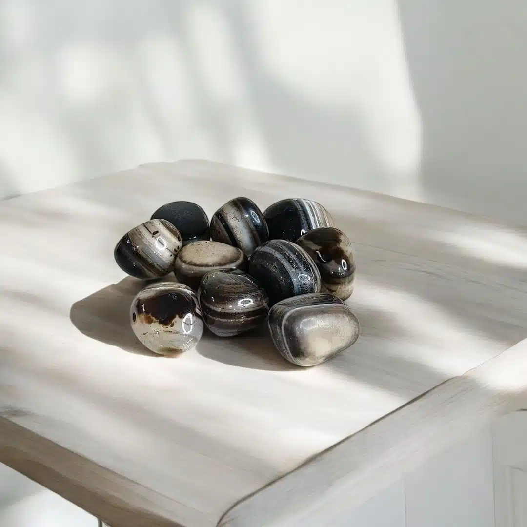 Shubhanjali-Black-Sulemani-Tumble-Stone-Photoroom