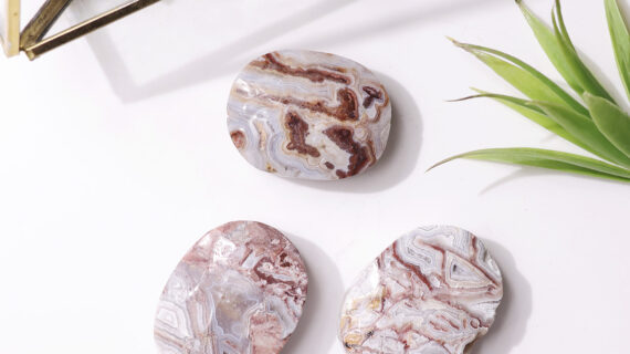 Crazy Lace Agate Palmstone