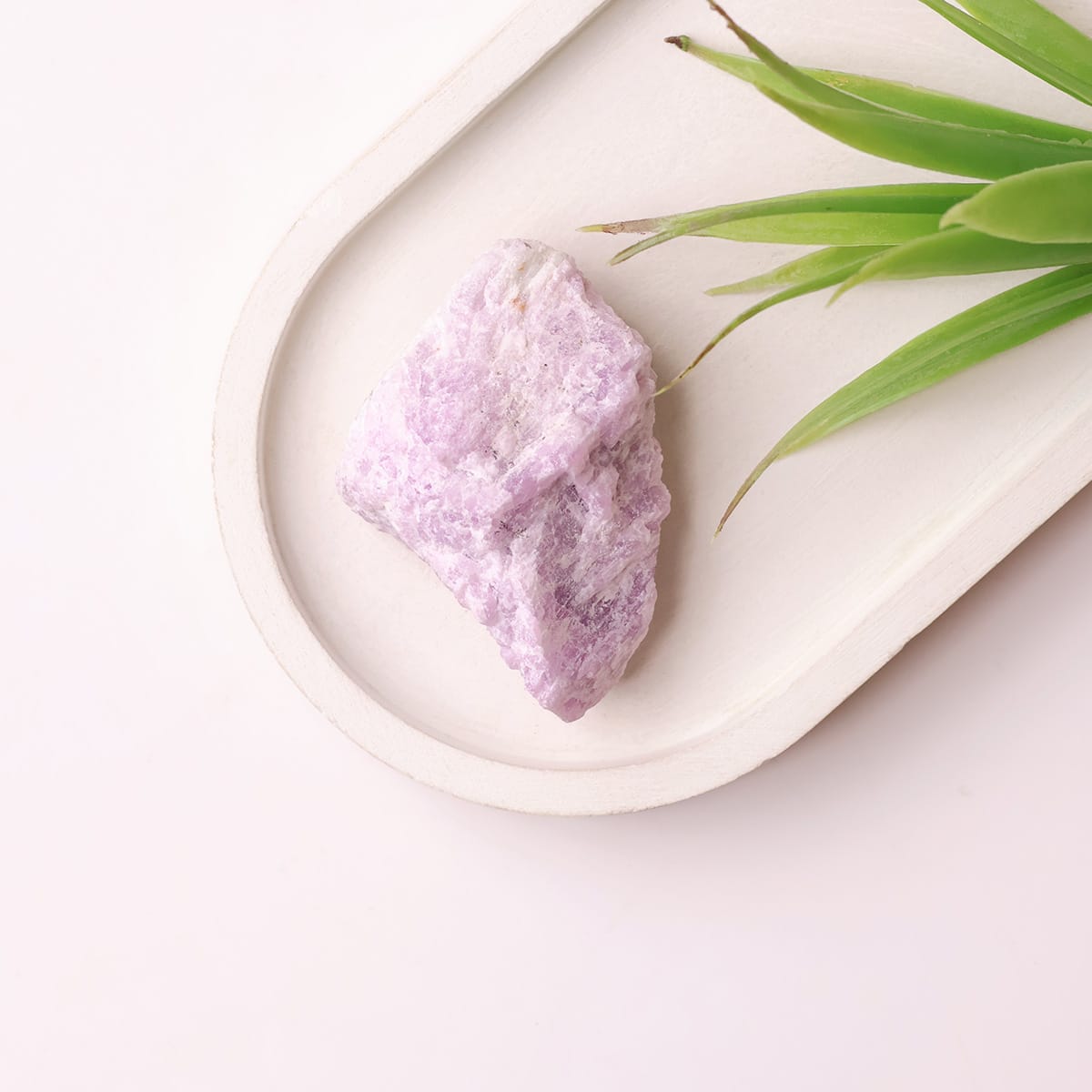 kunzite-raw-stone (2)