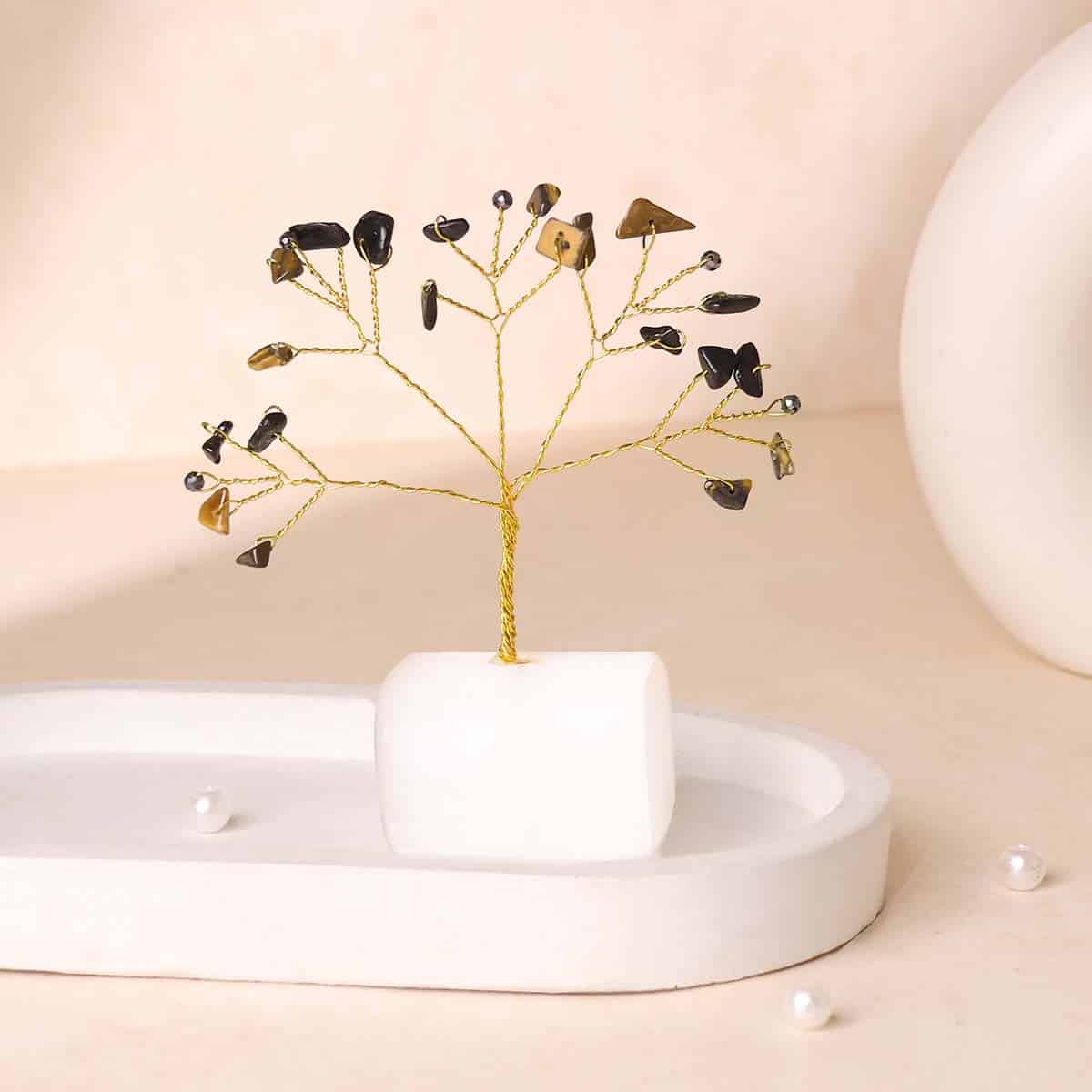 ultimate-protection-chips-on-selenite-raw-root-tree (4)