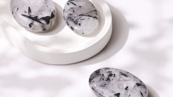 Black Rutile Palm Stone