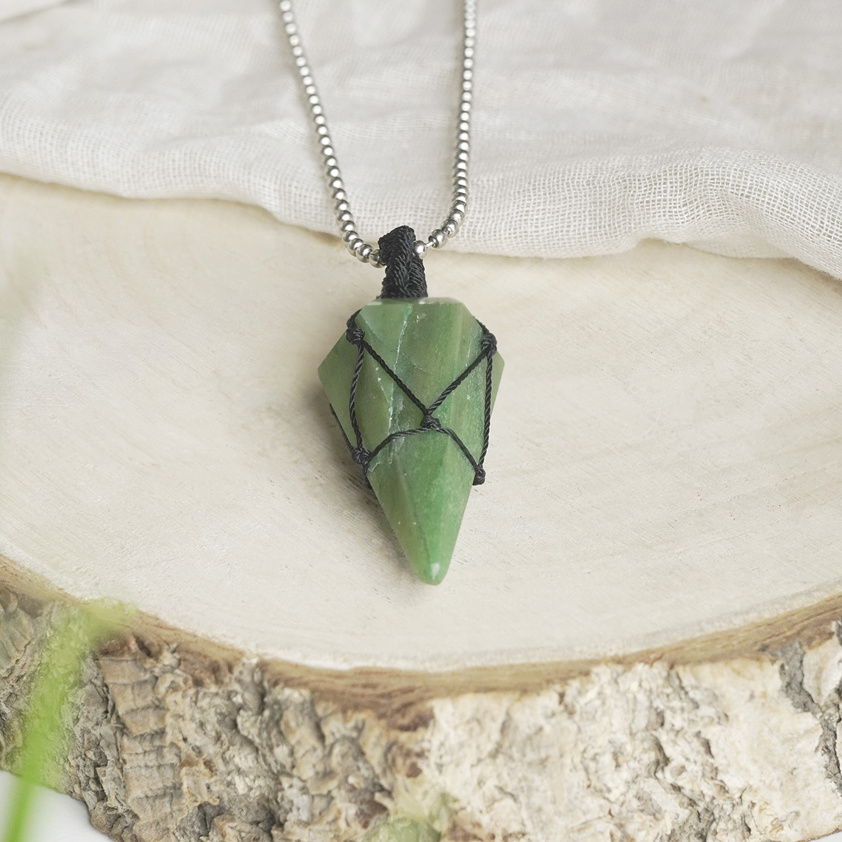shubhanjalistore-green-aventurine-point-pendant-thread-img-3 green aventurine point pendant thread